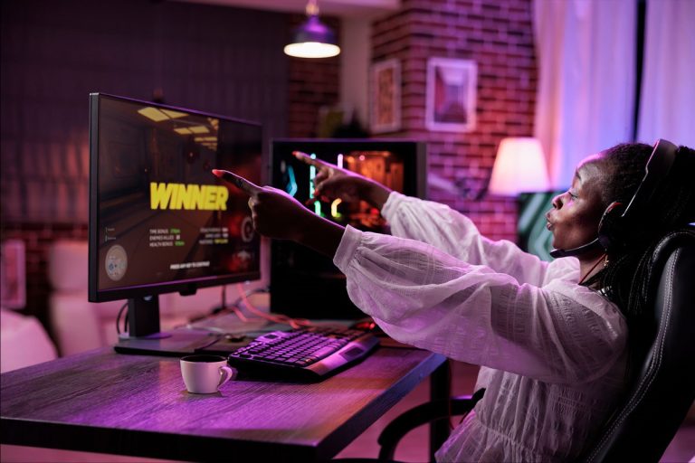 Effects of Caffeine on Gamers and Gamblers: Benefits and Drawbacks